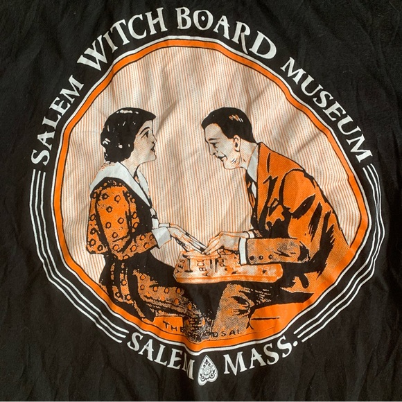 Salem Witch Board Museum tee, medium - Picture 5 of 5